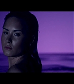 Demi_Lovato_-_Neon_Lights_(Official_Video_Teaser__2)_009.jpg
